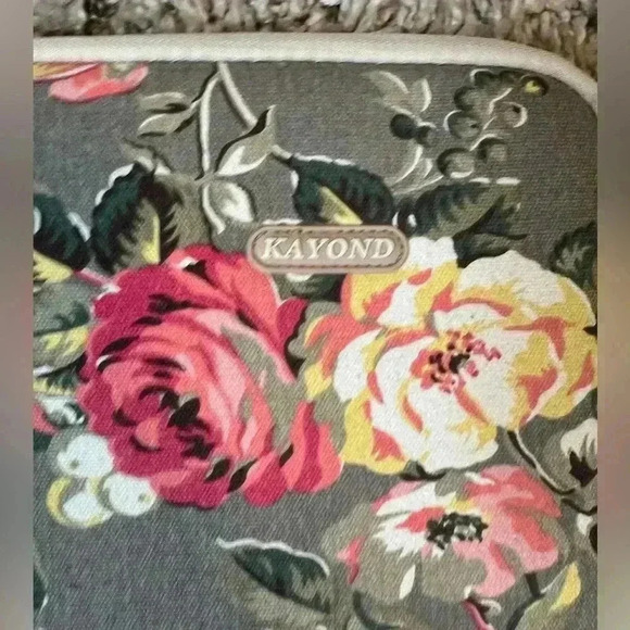 Computerr case in perfect condition - Picture 2 of 9